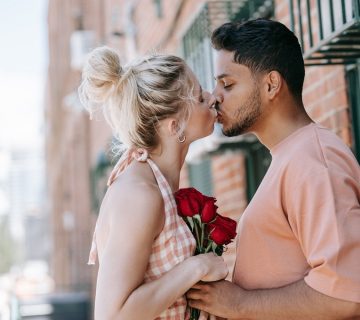 Taking Advantage of a Dating Directory | Charmdatescam