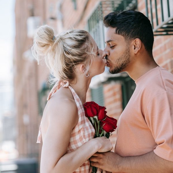 7 Tips to Save Your Dating, Love and Heart - AnastasiaDate
