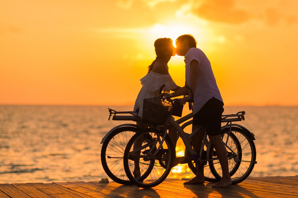 When You Fall in Love with Your Friend - AnastasiaDate