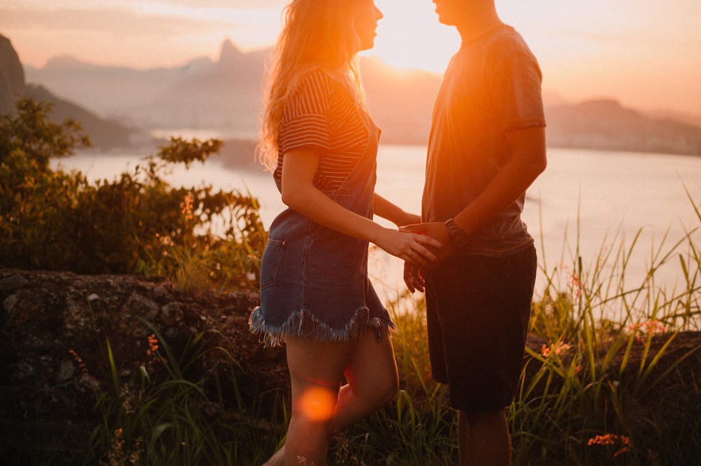 3 Reasons You Give Too Much In Relationships 2022